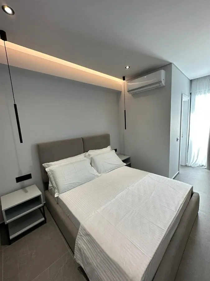 Villa Idrizi Sarandë 0*,